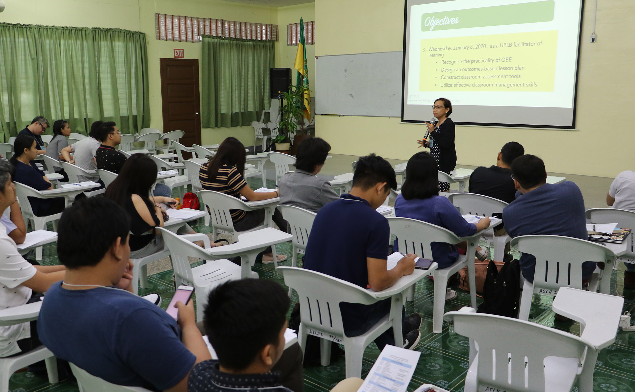 Seminar for new teachers focuses on facilitating learning